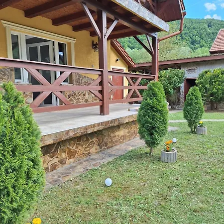 Casa De Vacanta *